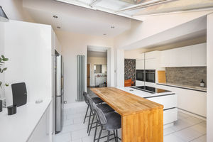 Photo 10- click for photo gallery